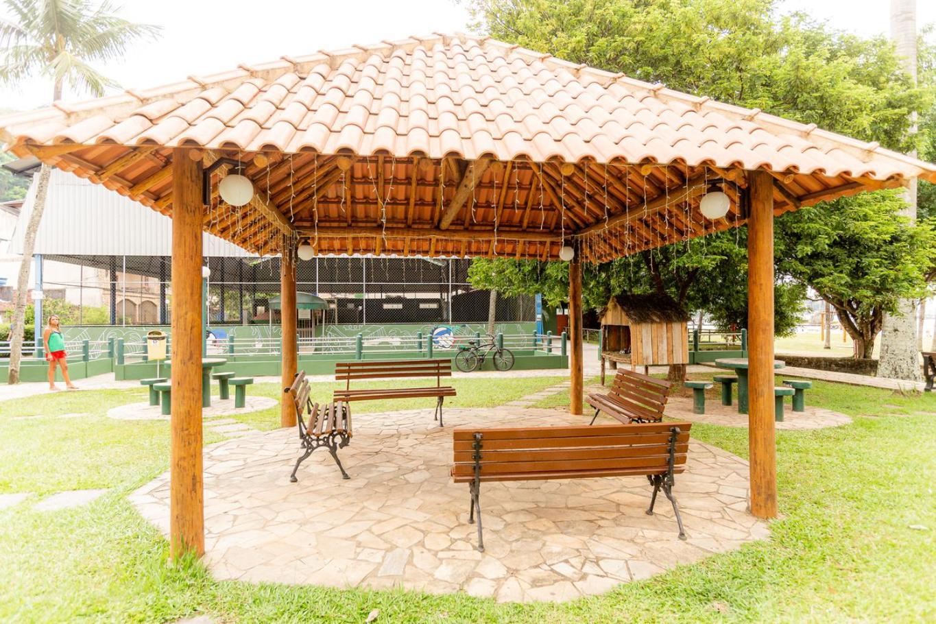 Apto A 800M Da Praia Do Jardim Em אנגרה דוס רייס מראה חיצוני תמונה
